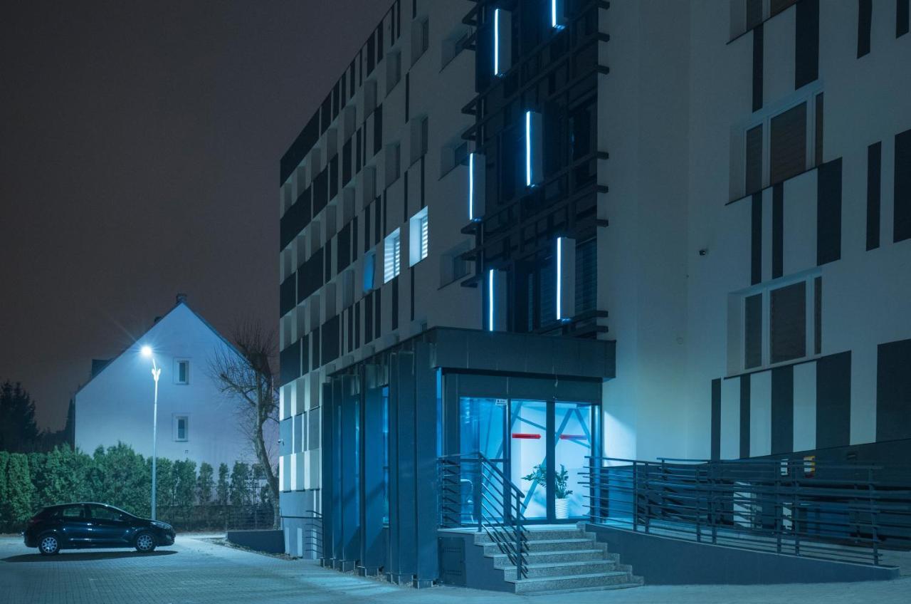 My 1St Place Poznan Aparthotel Exterior photo