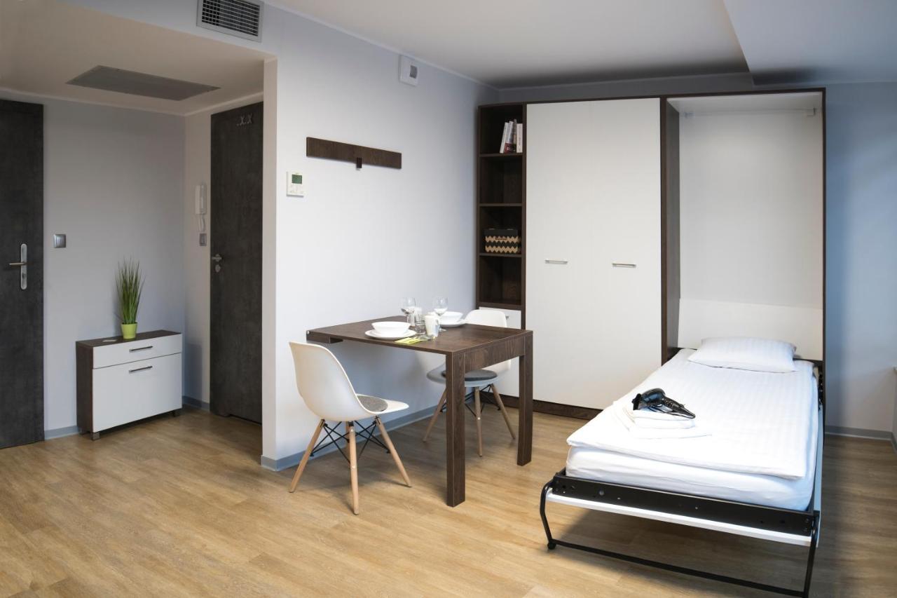 My 1St Place Poznan Aparthotel Exterior photo
