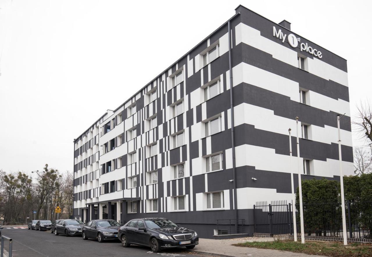 My 1St Place Poznan Aparthotel Exterior photo